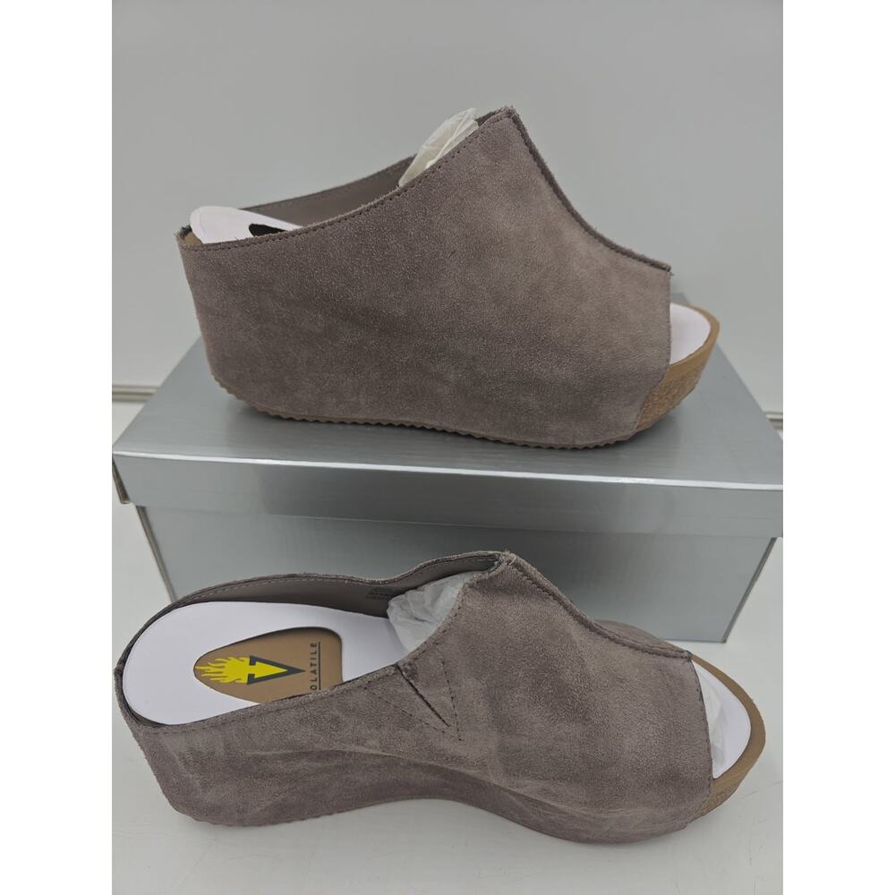 Volatile Carrier Taupe Womens Size 8 Suede Leather Slide Wedge Platform Sandals - Picture 2 of 5